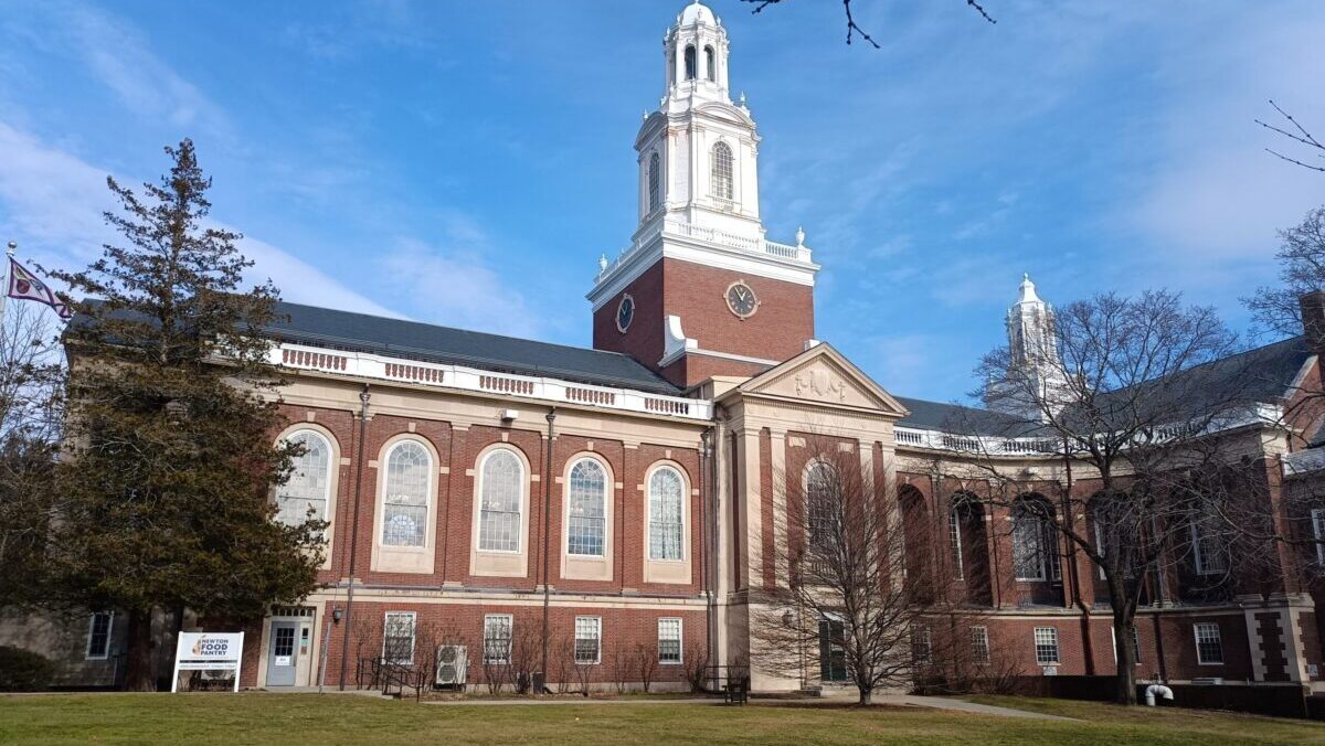 cityhallback010923