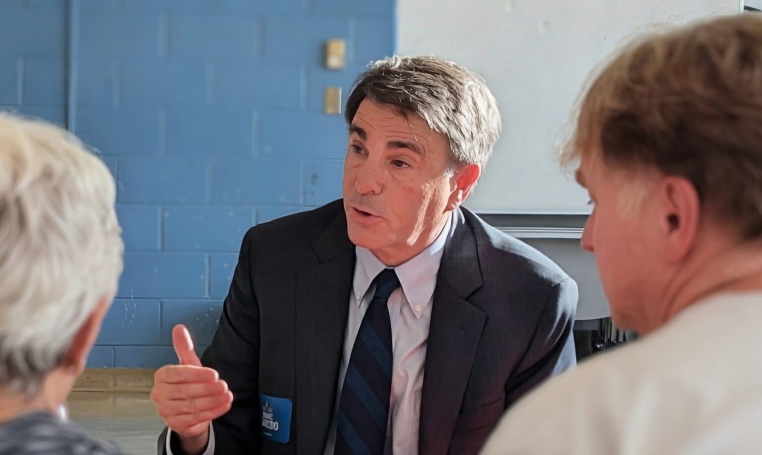 Candidates, voters, meet in speed-dating-style League of Women Voters ...